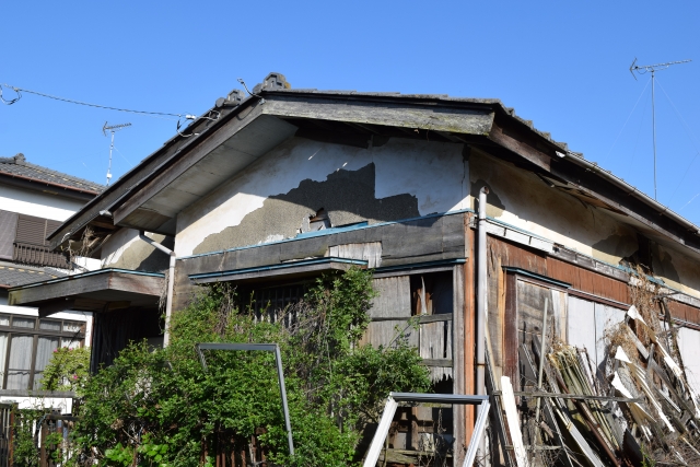 不良空き家とは？判断基準や特定空き家との違い、解体費用の補助金を解説